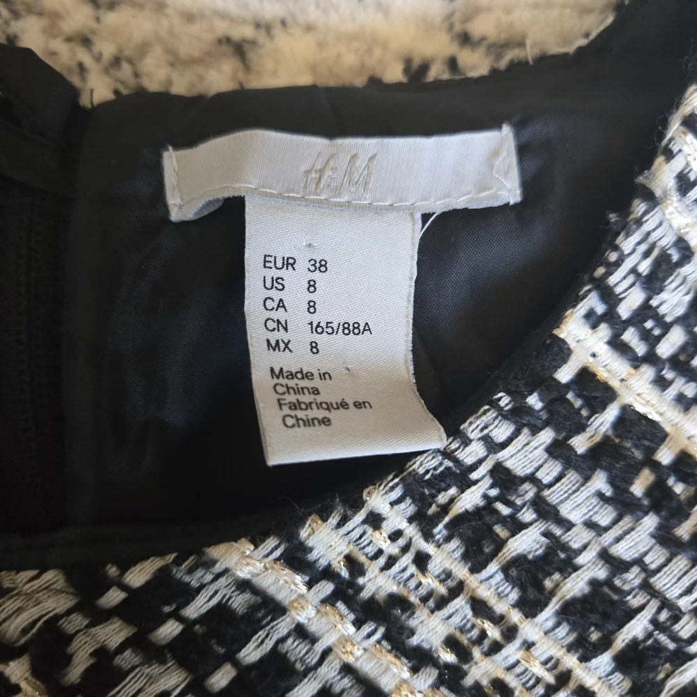 H&M Woven Textured Mini Dress with Cap Sleeves, Full Lined - Black, Cream & Gold - Picture 3 of 4